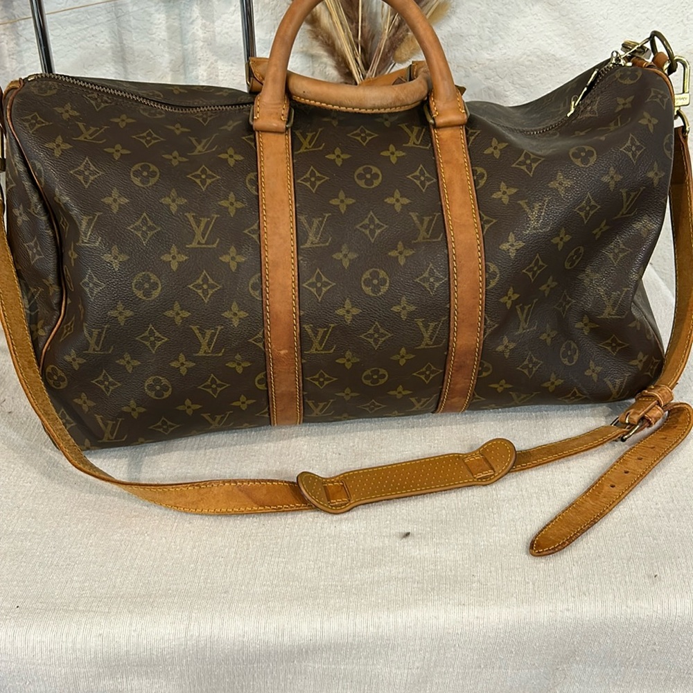Authentic Louis Vuitton Monogram Keepall 50 with strap